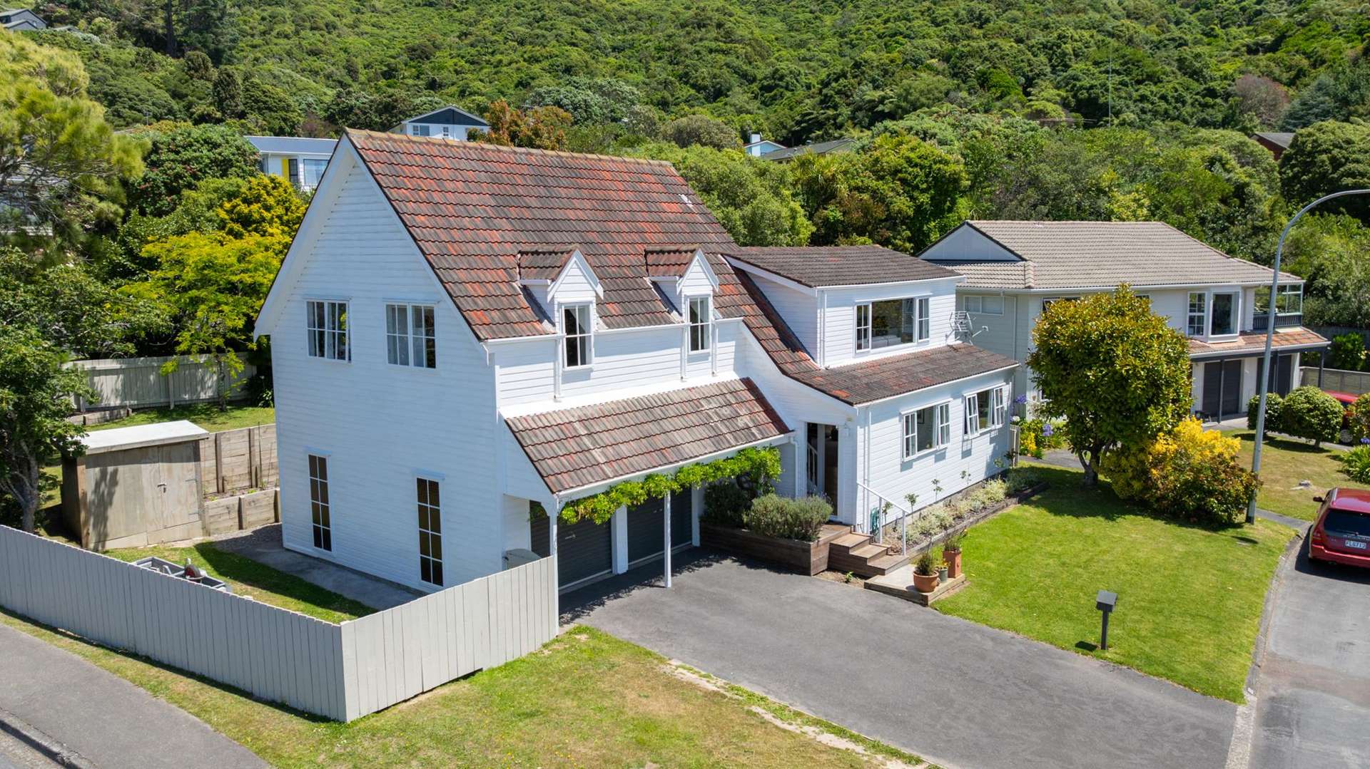 2 Newnham Court Tawa_0