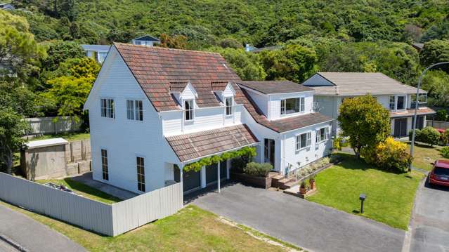 Where Easy Living Meets Redwood Appeal