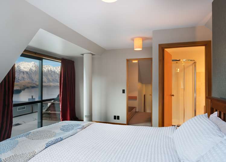 10 Lordens Place Fernhill/Sunshine Bay_12