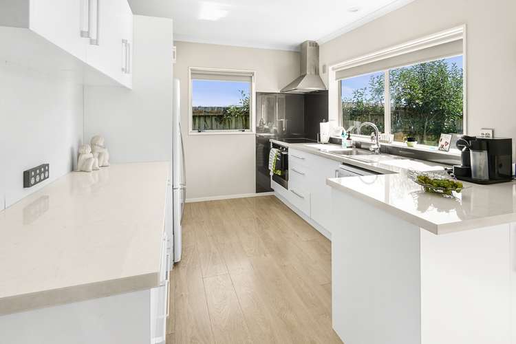 36 Pointon Glade Grandview Heights_8