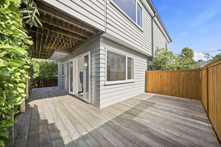2/20 Tui Glen Road Birkenhead_11