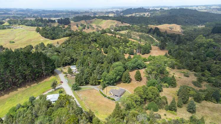 118 Bodhisattva Road Waitoki_31