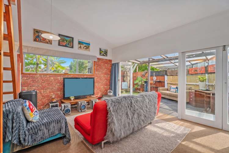 3 Crown Reef Pauanui_18