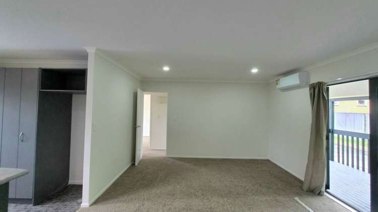 8a Universal Drive Henderson_5