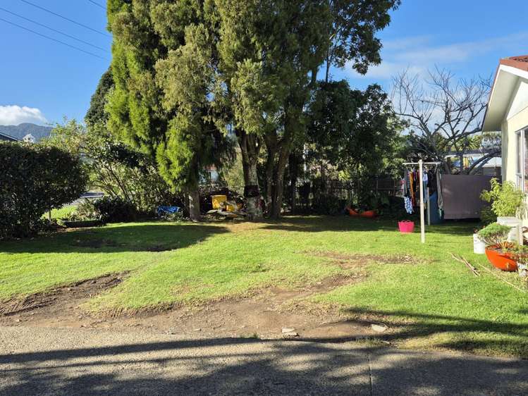 324 Tiki Road_3