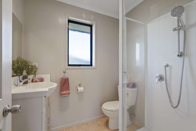 13 Bishopsworth Way Huntington_12