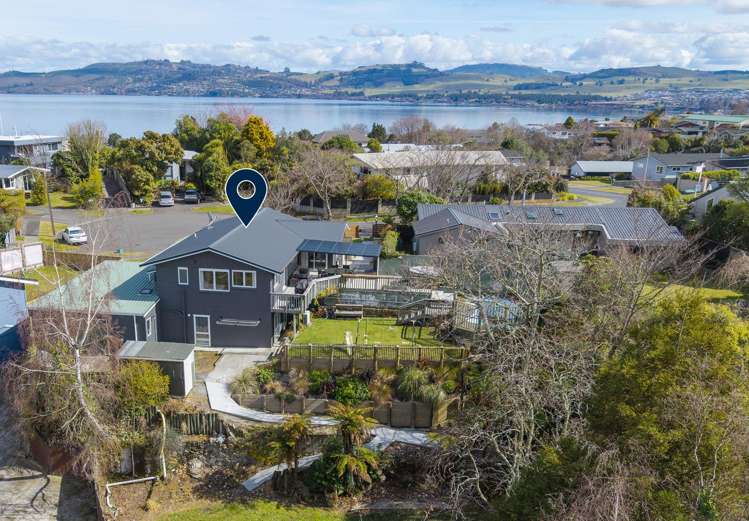 10 Armstrong Grove Hilltop_27