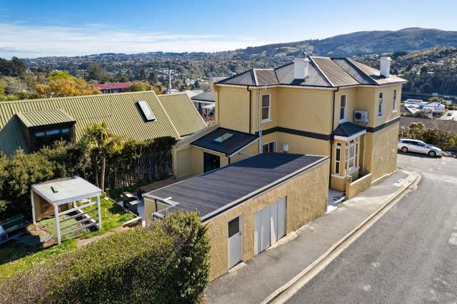 Beautifully Renovated in Opoho