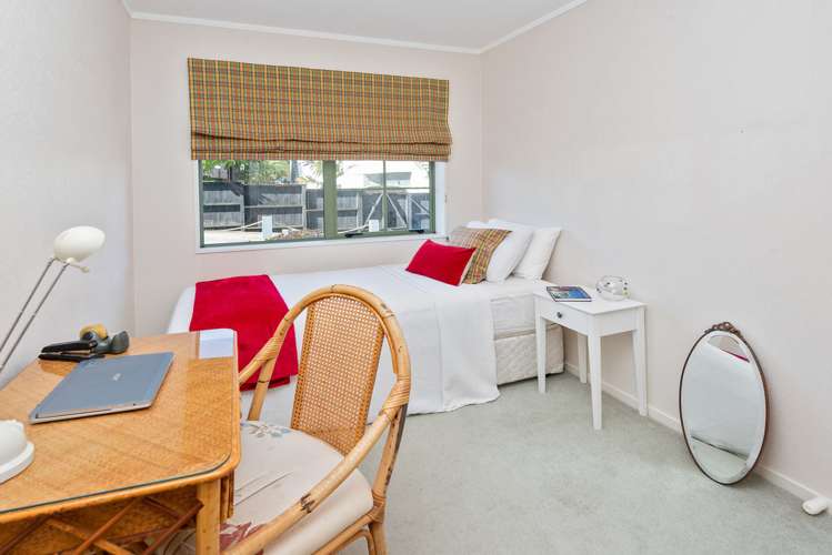 1/70 Uxbridge Road Mellons Bay_14