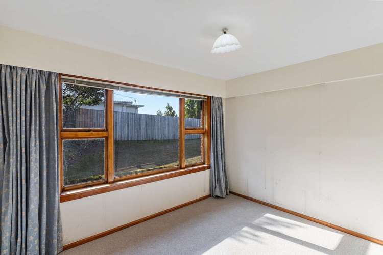 201 Gayhurst Road Dallington_10