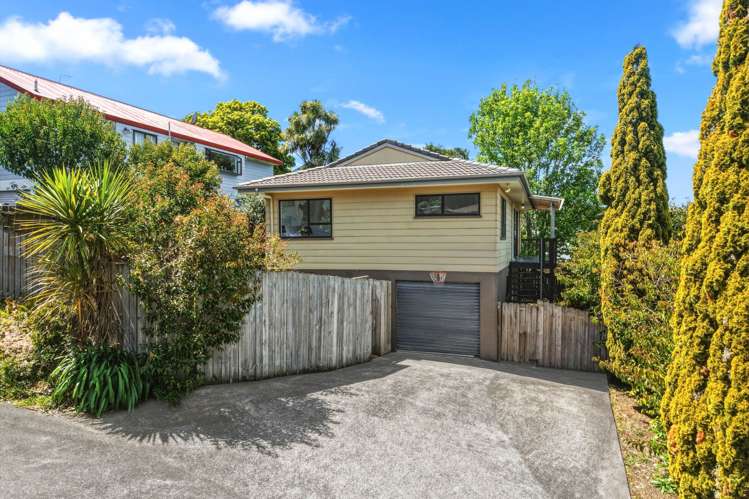 1/15 Kupari Place Totara Vale_0