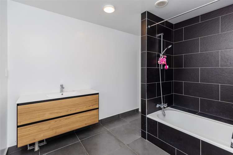 3 Marion Place Deanwell_8