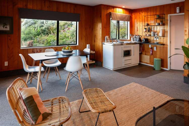 3/11C Christine Terrace Hahei_5