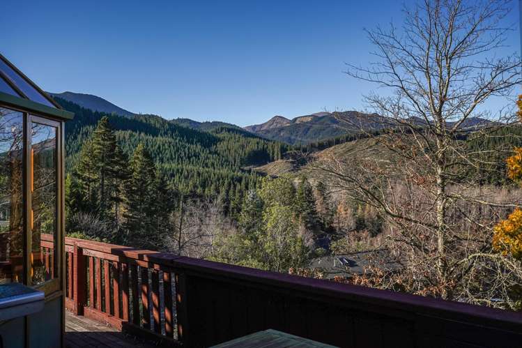 90 Chalet Crescent Hanmer Springs_21