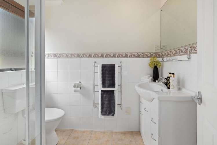 24 Coventry Way Long Bay_17