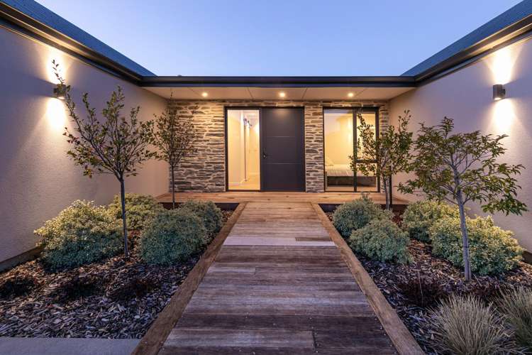 41 Avalon Station Drive_1