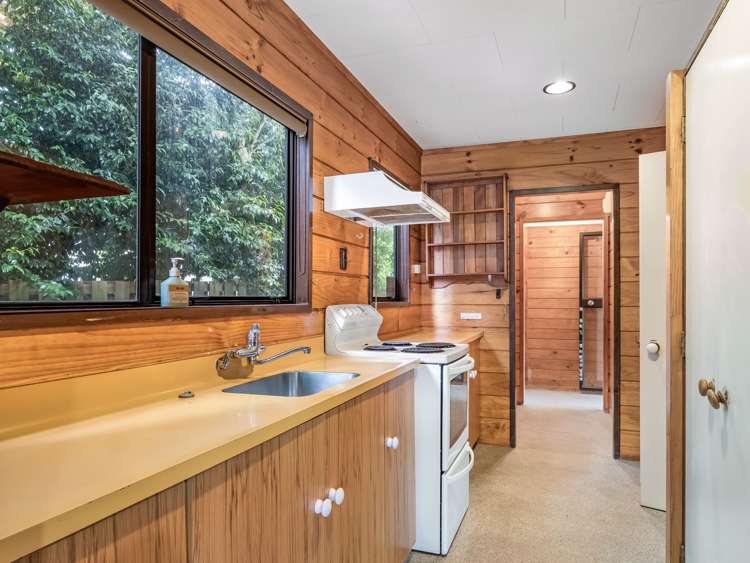 4 Bronte Place Owhata_10