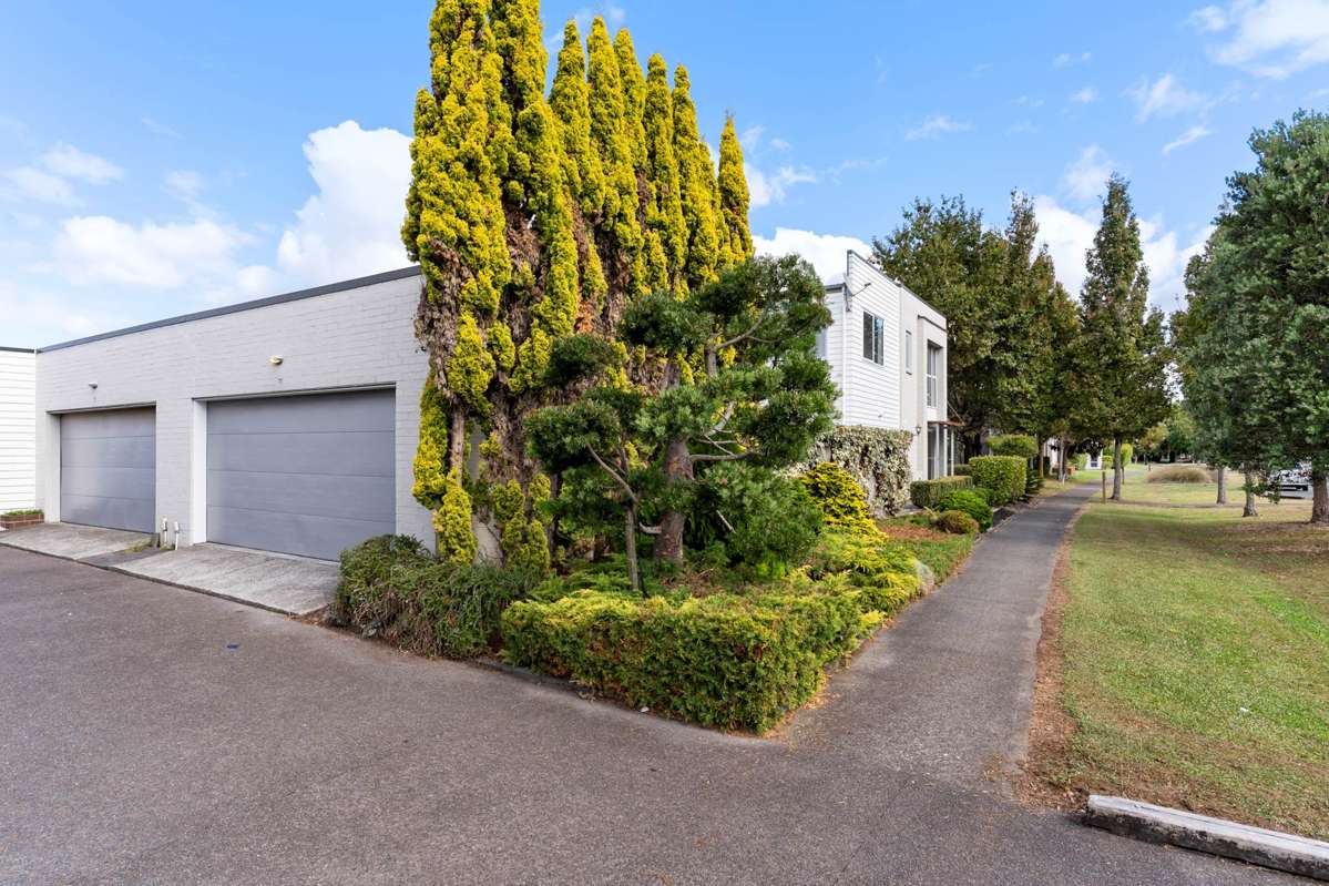 77 Popokatea Drive_1