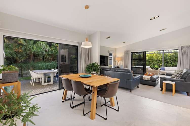 108 Rowesdale Drive_2