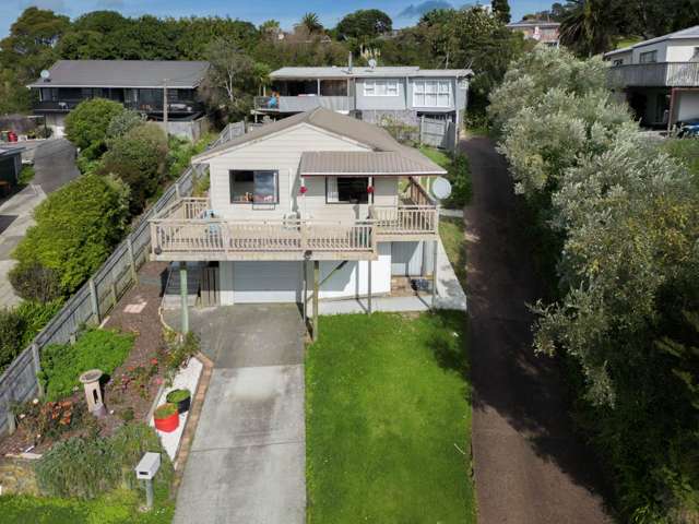 2/45 Elliston Crescent Stanmore Bay_4