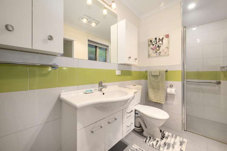 19/17 Simmonds Grove Greerton_16