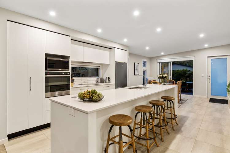 25 Saint Pauls Drive Brookfield_2