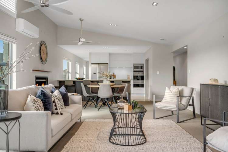 26 Columbia Crescent Beachlands_18