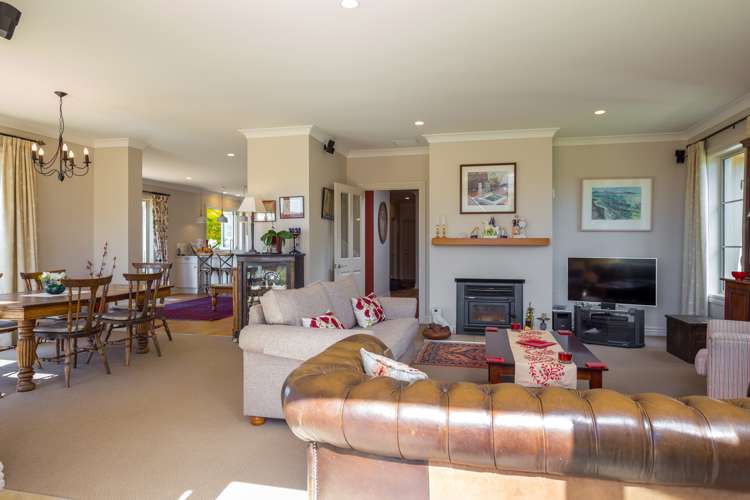 14 Golf View Close Fairhall_5