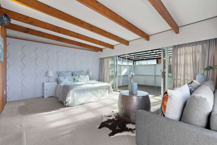 189 Riverside Avenue Point England_16