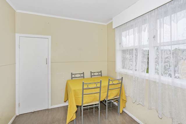 4 Antrim Crescent Otara_4