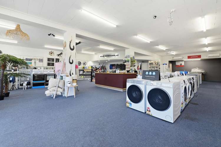 20 The Town Center Turangi_4