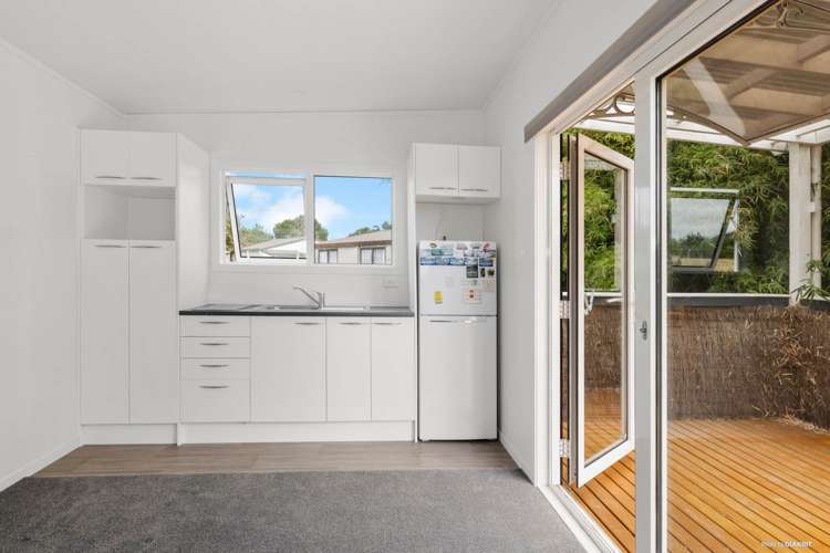 8a Howden Street Waiuku_10