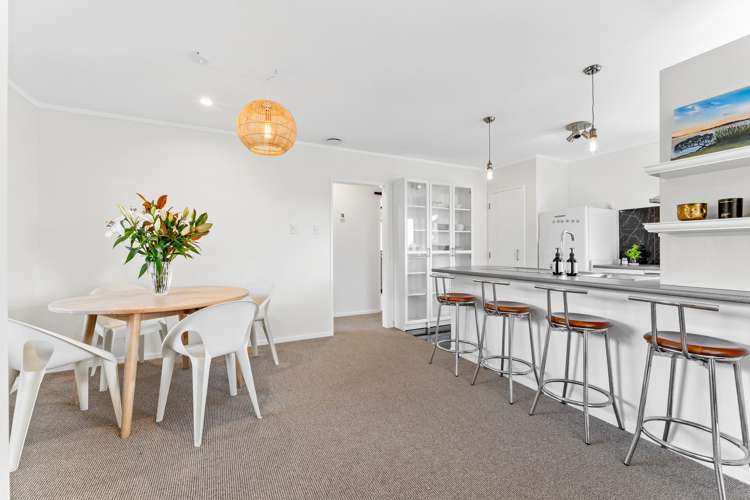 53 Deerness Crescent Algies Bay_8