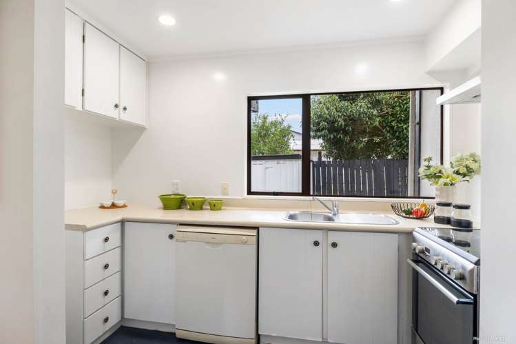 3/15 Swanson Road Henderson_9