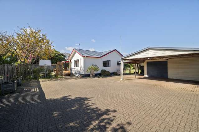 6A Holden Avenue Holdens Bay_1