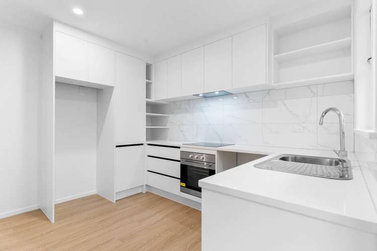 2/10 Mears Place Epsom_6