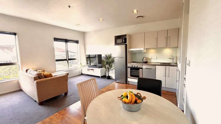 504/57 Mahuhu Crescent_0