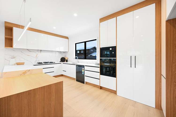 6/1876 River Road Flagstaff_9