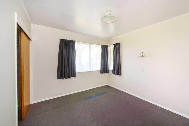 18 Westmere Place Takaro_9