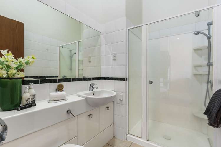 14c/14 Waterloo Quadrant Auckland Central_9