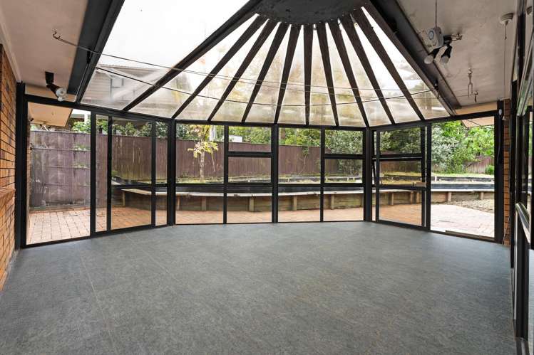 25 Lexington Drive Botany Downs_20