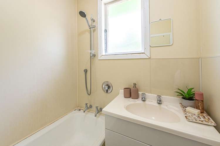 32 Surrey Road Springvale_13