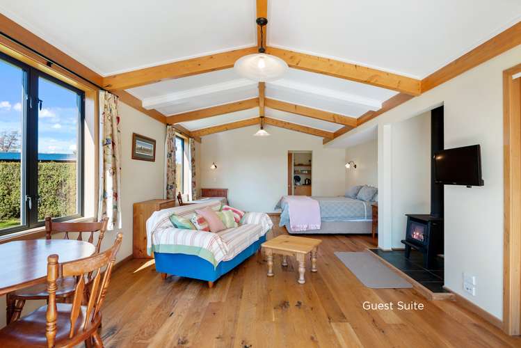 210 River Road Lincoln_13