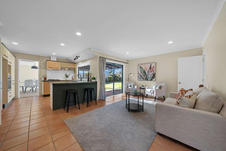 3 Russett Grove Henderson_11