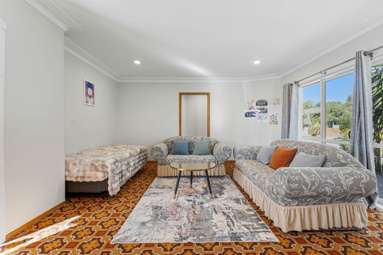 330 Great South Road_1
