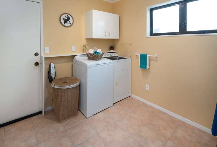 8 Lilford Place Half Moon Bay_20