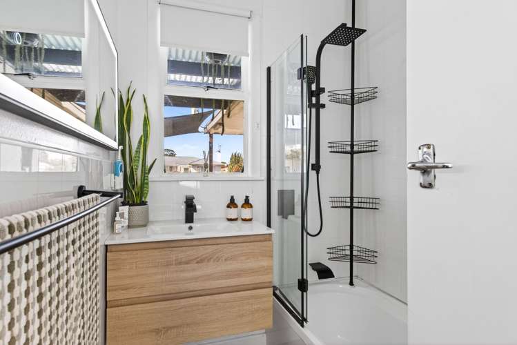 20 Valley Road Mangapapa_16