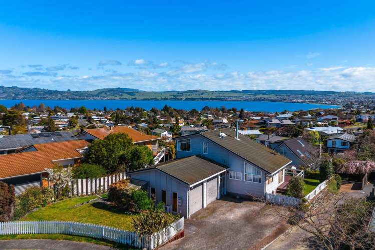 9 Kempton Place Richmond Heights_13