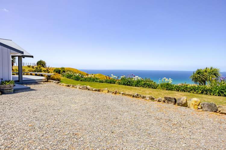 1165 Cooks Tooth Road Porangahau_27