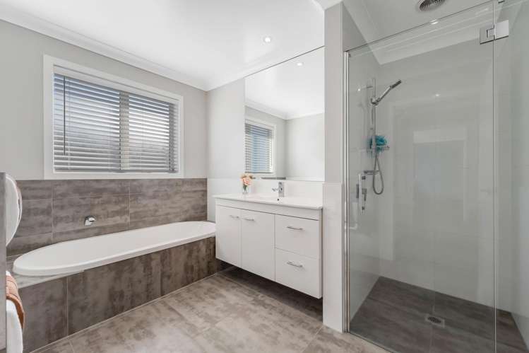 8 Verley Rise East Tamaki Heights_34